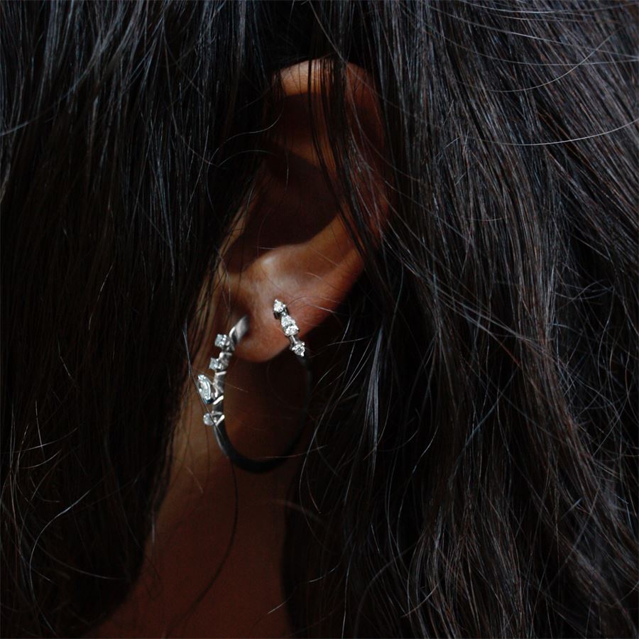 White gold 'Balance' hoop earrings with diamonds BALANCE | OR XS GC/TO-P/FARAU18B CT. 0,18 + 0,08